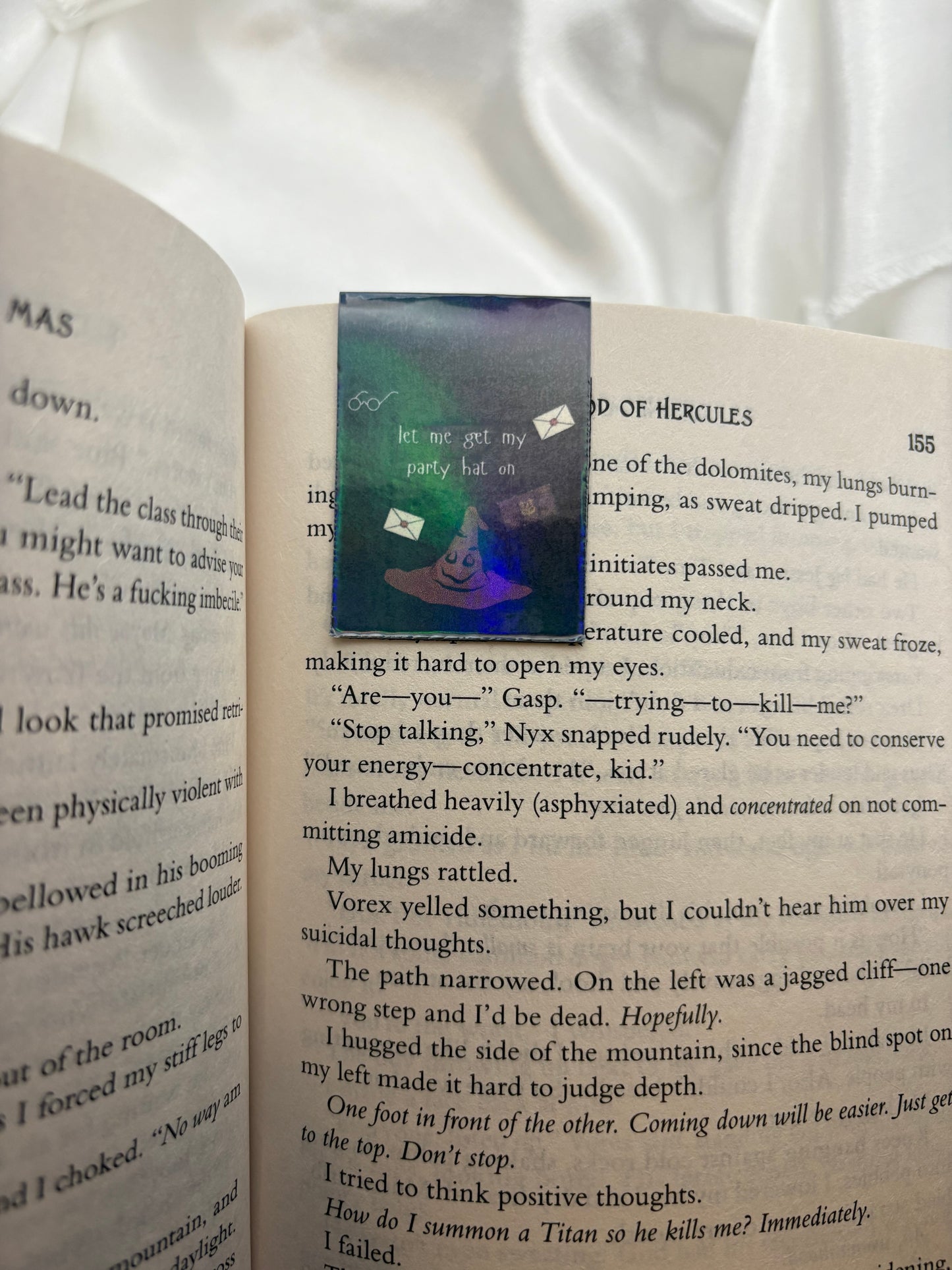 Party Sorting Hat Magnetic Bookmark